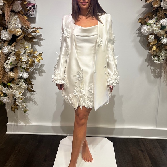 Dresses & Skirts - Elegant White Floral Embellished Dress and Coat Set